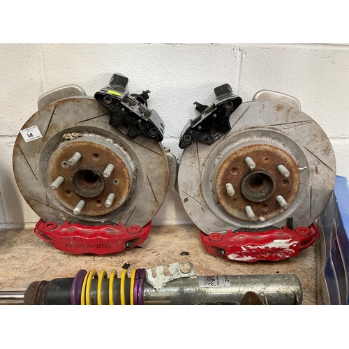 68 - 4 ASTON MARTIN DISCS BREAK CALIPERS AND BREAK PADS SHOCK ABSORBERS AND COIL SPRINGS