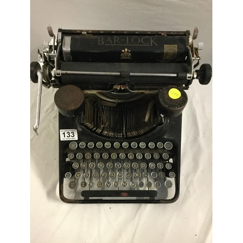 133 - VINTAGE BAR LOCK TYPEWRITER A/F