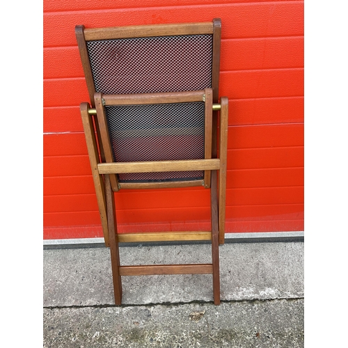 145 - 4 MATCHING GARDEN FOLDING CHAIRS WITH METAL SEATS AND BACKS COMPLETE WITH CUSHIONS AND A FOLDING DIR... 