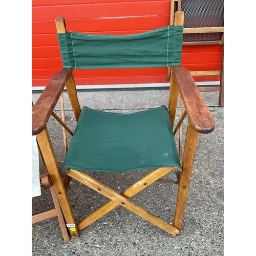 145 - 4 MATCHING GARDEN FOLDING CHAIRS WITH METAL SEATS AND BACKS COMPLETE WITH CUSHIONS AND A FOLDING DIR... 