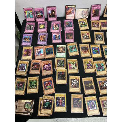 162 - QTY OF HARRY POTTER TRADING CARDS AND A QTY OF POKAMON TRADING CARDS