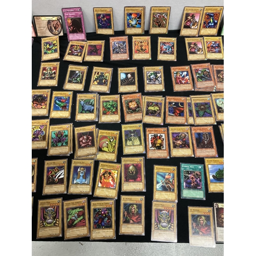 162 - QTY OF HARRY POTTER TRADING CARDS AND A QTY OF POKAMON TRADING CARDS