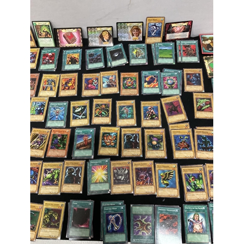 162 - QTY OF HARRY POTTER TRADING CARDS AND A QTY OF POKAMON TRADING CARDS