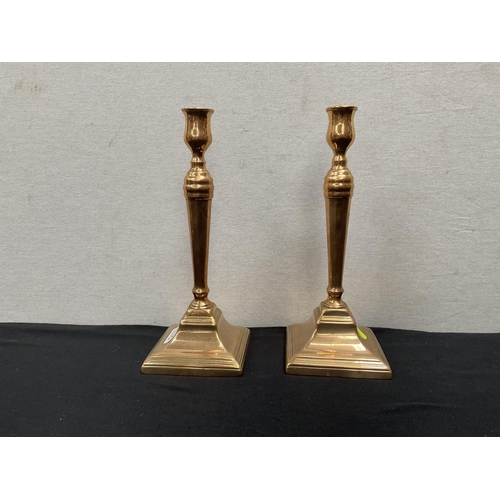 173 - PAIR OF GEORGIAN BRONZE CANDLESTICKS H 10