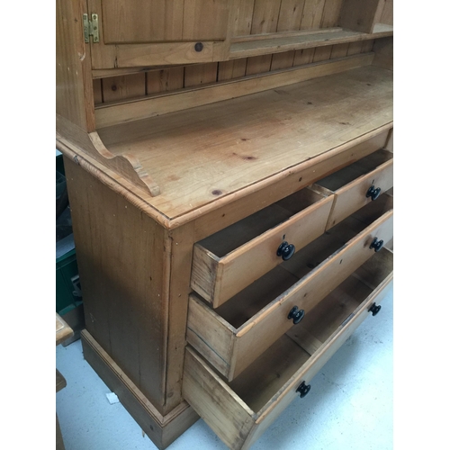 261 - RECLAIMED PINE KITCHEN DRESSER, RACK- WITH SHAPED FREEZE OVER OPEN SHELVES FLANKED BY 2 PANELLED DOO... 