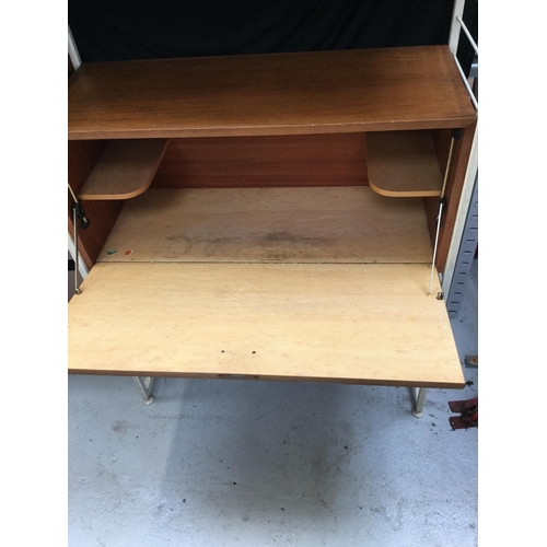 275 - RETRO STACKING LADDER UNIT COMPRISING OF 3 SECTIONS WITH 3 CABINETS AND 2 SHELVES    H 78