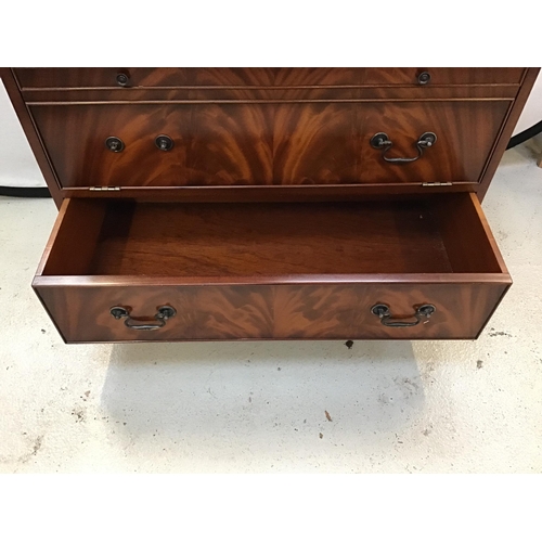 310 - REPRODUCTION MAHOGANY FLAT SCREEN TV STAND (1 HANDLE MISSING) H 23