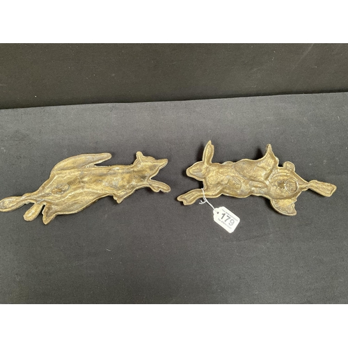 179 - PAIR OF HEAVY BRASS ANIMAL PLAQUES L 12