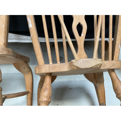 192 - SET OF 6 BEECH WHEELBACK DINING CHAIRS ON STRETCHERED CABRIOLE LEGS A/F