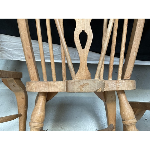 192 - SET OF 6 BEECH WHEELBACK DINING CHAIRS ON STRETCHERED CABRIOLE LEGS A/F