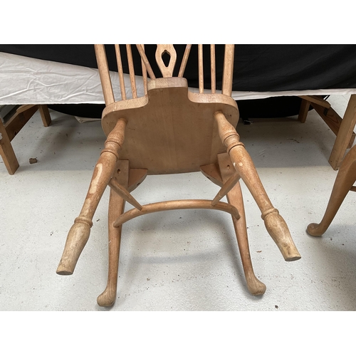 192 - SET OF 6 BEECH WHEELBACK DINING CHAIRS ON STRETCHERED CABRIOLE LEGS A/F