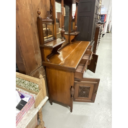 362 - VICTORIAN MIRROR BACK SIDEBOARD WITH TURNED FINIAL DECORATION BASE 2 DRAWERS OVER 2 CARVED PANEL DOO... 