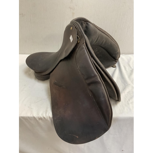 366 - LEATHER HORSE SADDLE