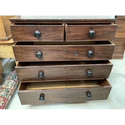 368 - GEORGIAN MAHOGANY 2 OVER 3 BEDROOM CHEST A/F - H42