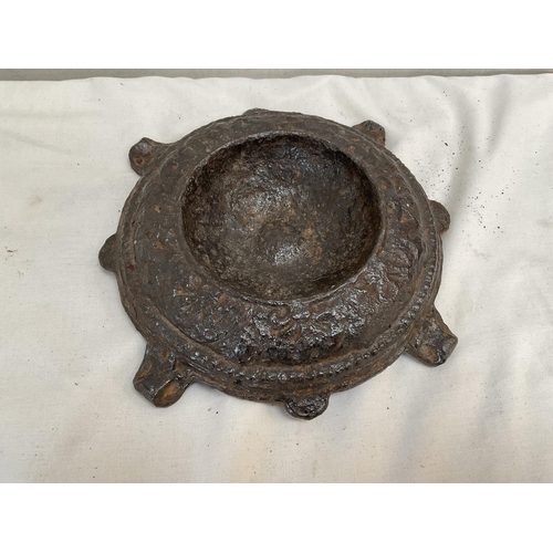 405 - BOX OF IRONWORK TO INCLUDE VICTORIAN STILLYARD,DOOR LOCK AND KEY EARLY GEORGIAN SPITTOON ETC