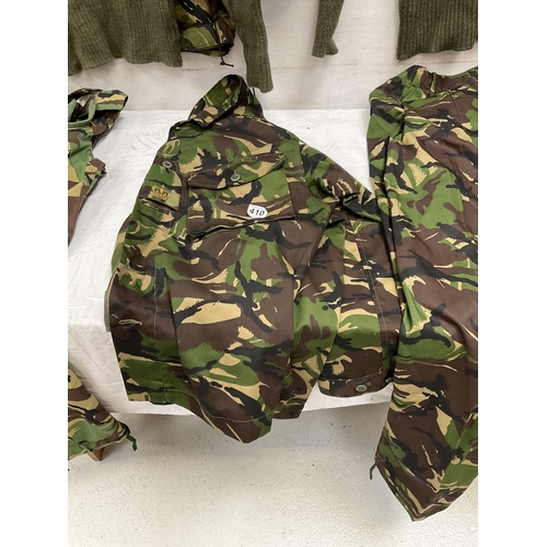 410 - BAG OF CAMOUFLAGE MILITARY UNIFORM