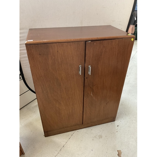 427 - VINTAGE MAHOGANY TALLBOY WITH 2 DOORS FITTED WITH DRAWERS AND SLIDES ALL HANGING COMPARTMENT - H48