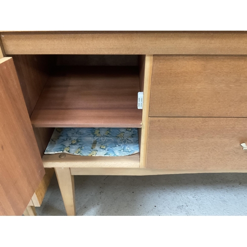 384 - RETRO LONGJOHN DRESS TABLE WITH 2 CENTRAL DRAWERS FLANKED BY 2 DOORS AND A MATCHING 4 DRAWER BEDROOM... 