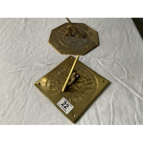 22 - 2 REPRODUCTION BRASS SUN DIALS - DIA 6