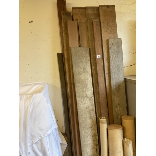 43 - LARGE QTY OF OAK AND MAHOGANY BOARDS AND INLAID ITEMS