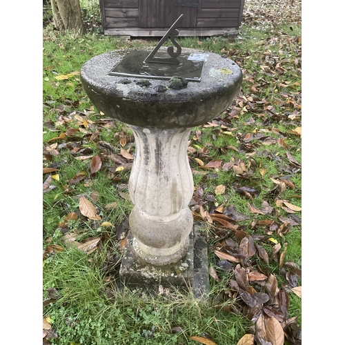 299 - GARDEN SUNDIAL ON READED PEDESTAL BASE - H31