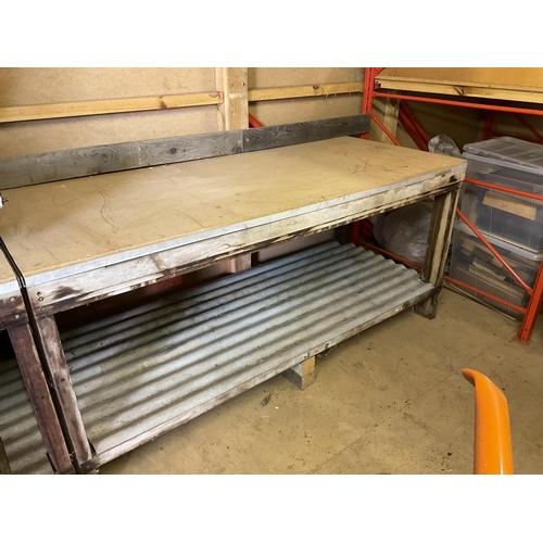 306 - LARGE WORKSHOP TABLE - H33