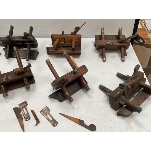 36 - QTY OF VICTORIAN PLOUGH PLANES