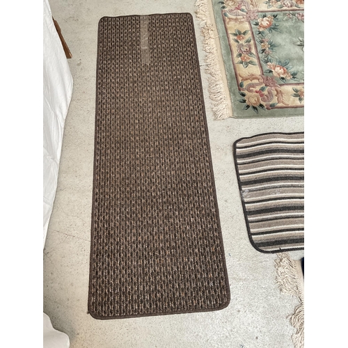 38 - QTY OF PATTERNED CARPET RUNNERS
Blue L99