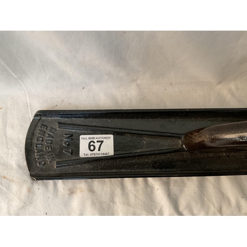 67 - STANLEY BAILEY BOXED WOOD PLANE NO 7 L22