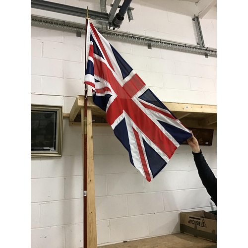 166 - GREAT BRITAIN FLAG ON POLE