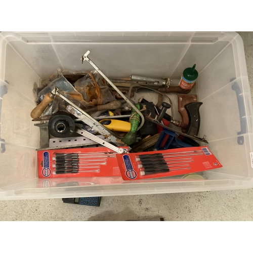 187 - LARGE CRATE OF TOOLS ETC TO INC SET OF RATCHET SPANNERS, NEW SCREWDRIVERS ETC