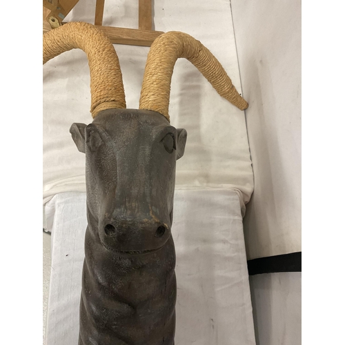 191 - MODERN CARVED DEERS HEAD - L24