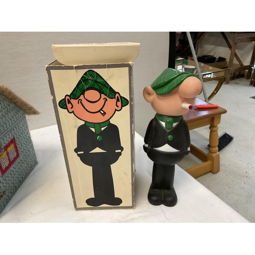 203 - BOX OF ODDS TO INCLUDE COCA COLA BOTTLE PHONE, ANDY CAPP AVON FIGURE, YEW WOOD TRINKET BOX ETC