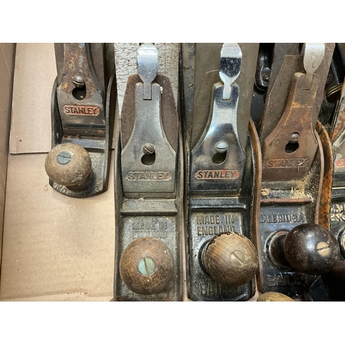 205 - STANLEY NO 3, 4 STANLEY NO 5'S 5 STANLEY NO 4 WOOD PLANES