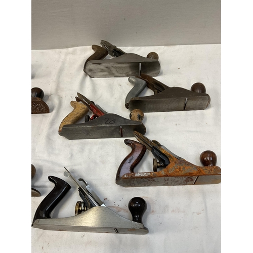 205 - STANLEY NO 3, 4 STANLEY NO 5'S 5 STANLEY NO 4 WOOD PLANES