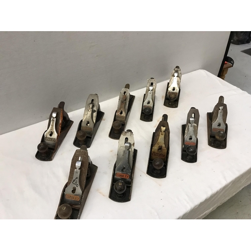 364 - BOX OF STANLEY WOOD PLANES 7 NO 4.5, 1 NO 5, 2 NO 4'S