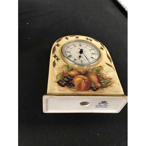 375 - QTY OF VARIOUS MANTLE CLOCKS AND MINIATURE EXAMPLES TO INCLUDE AYNSLEY, WEDGEWOOD ETC