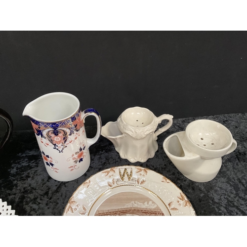 409 - BOX OF CHINA TO INCLUDE TEA POTS, COALPORT, VICTORIAN JUG WITH STAND, CARTONWARE, TABLE LIGHTER ETC