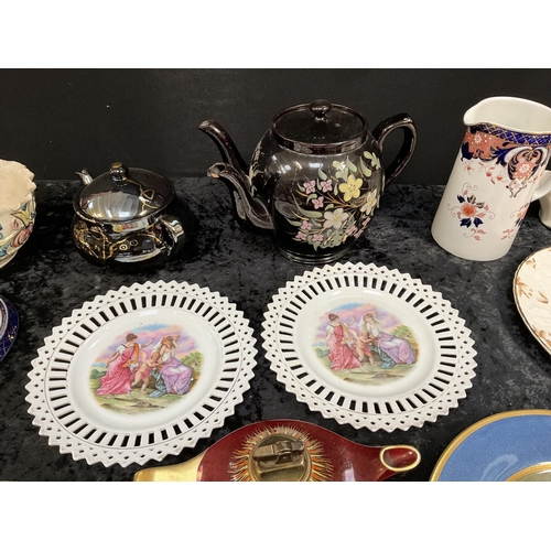 409 - BOX OF CHINA TO INCLUDE TEA POTS, COALPORT, VICTORIAN JUG WITH STAND, CARTONWARE, TABLE LIGHTER ETC