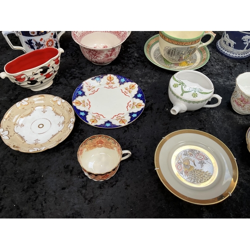 412 - BOX OF CHINA TO INCLUDE WEDGEWOOD, ROYAL DOULTON, WADE ETC