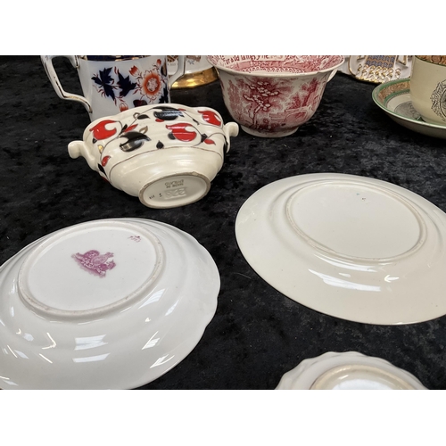 412 - BOX OF CHINA TO INCLUDE WEDGEWOOD, ROYAL DOULTON, WADE ETC