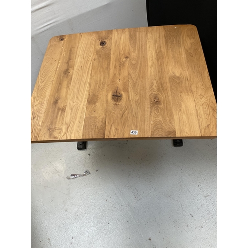 439 - CAST IRON BASED KITCHEN TABLE WITH OAK TOP - H 28