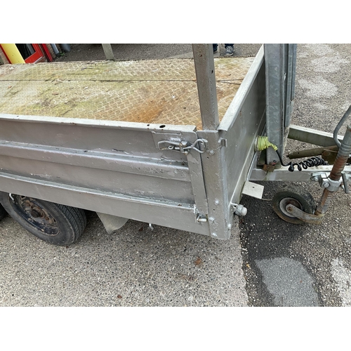 450 - TWIN AXLE DROP SIDE FLAT BED TRAILER WITH 2 RAMPS - 13 FT 7 TO END OF DRAW BAR - TRAILER BED 10FT X ... 