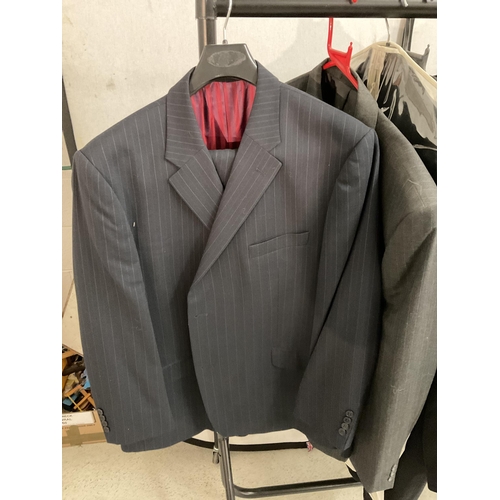 491 - QTY OF GOOD QUALITY AND VINTAGE GENTS CLOTHING