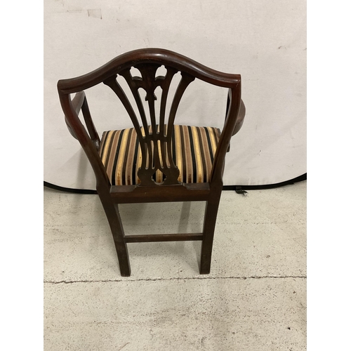 496 - GEORGIAN MAHOGANY ELBOW CHAIR WITH UPHOLSTERED SEAT - LOOSE ARM A/F