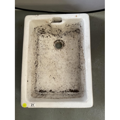 21 - VINTAGE BELFAST SINK - L24