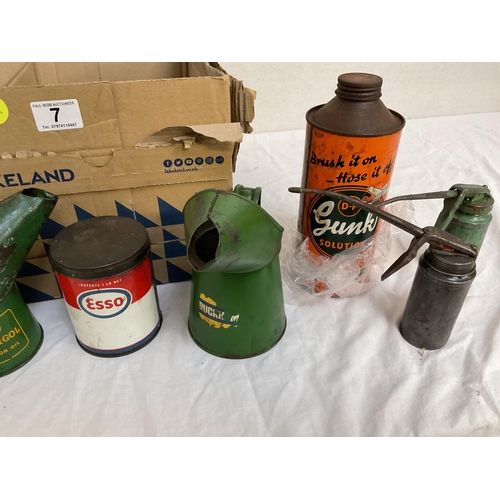 7 - QTY OF VINTGE OIL CANS TO INCLUDE BP, ESSO, DUCKHAM EXAMPLES AND OILERS