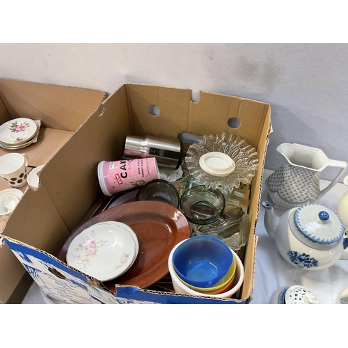 70 - 3 BOXES OF CHINA TO INCLUDE PART TEA SET ETC