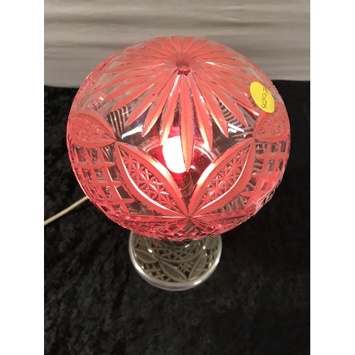 150 - VINTAGE CUT GLASS MUSHROOM LAMP WITH RED BULB CLEAR GLASS SHADE - H 14