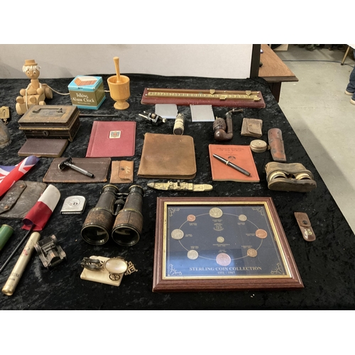 92 - VINTAGE SUITCASE AND CONTENTS TO INCLUDE VINTAGE BINOCULARS, METAL ELEPHANT MONEY BOX, BAROMETER, TA... 